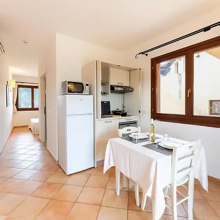 Residence Pierre & Vacances Vignola Mare Exterior photo